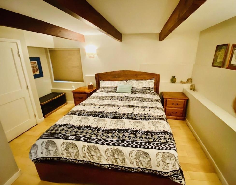 Modern 6 Bedroom Retreat, Stunning Lake Views, Close To Village! 레이크애로우헤드 외부 사진